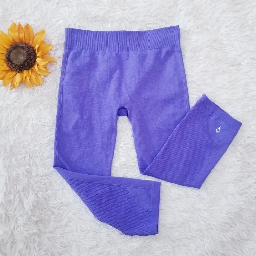 IVIVVA Seamless Compression Crop Leggings Purple